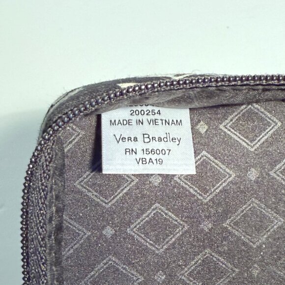 Vera Bradley Black Gray White Zipper Closure Jewelry Case 4.5 x 2.5 x 1.5 inches - Picture 4 of 9